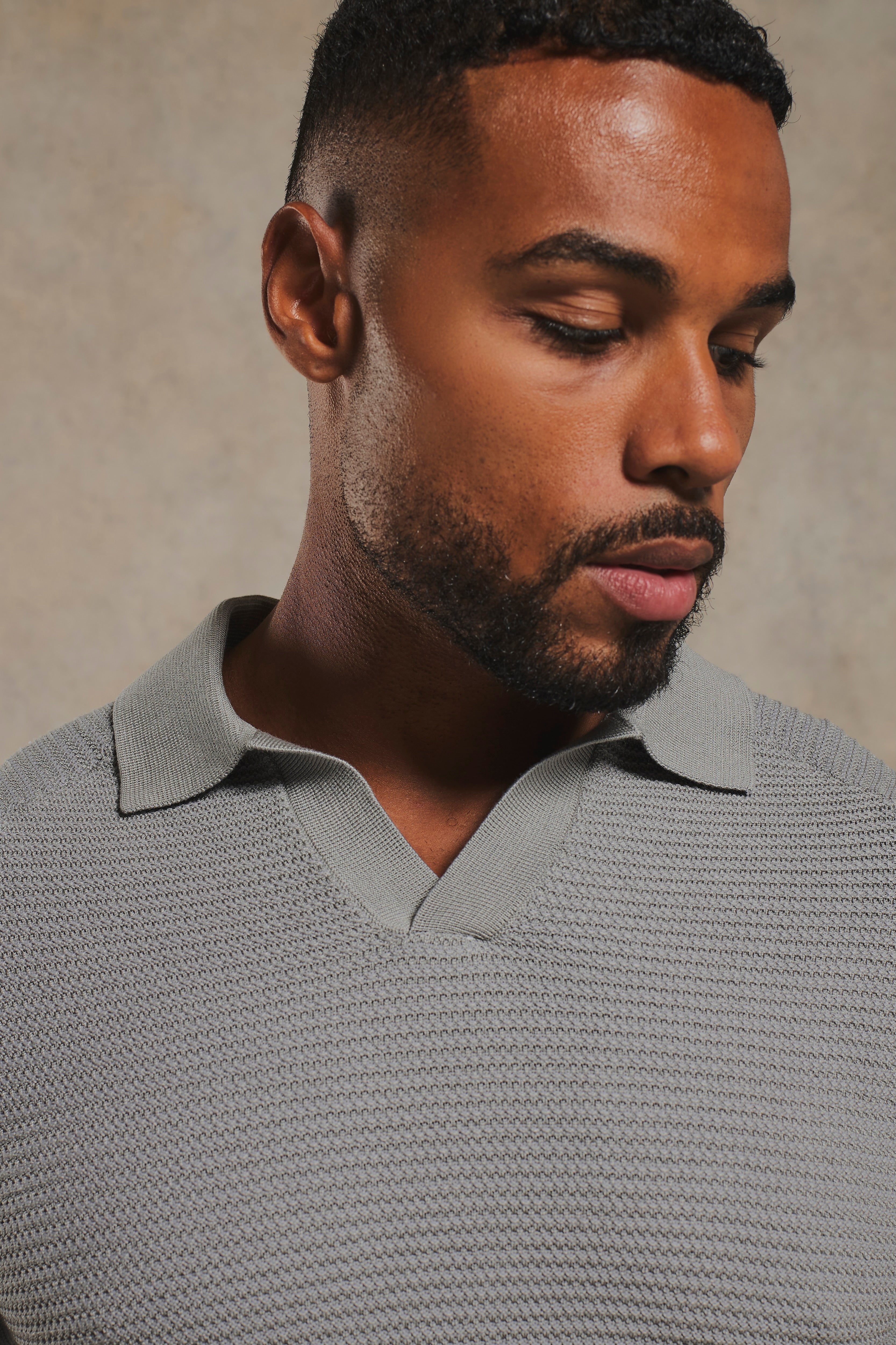 Textured Knitted Open Collar Polo Shirt in Grey
